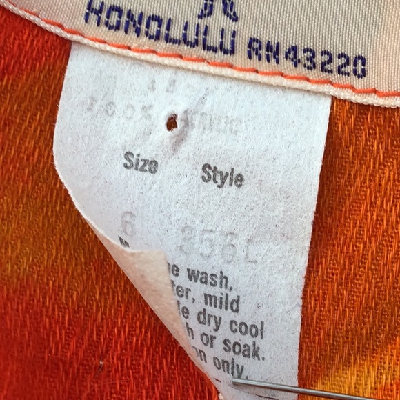 Barkcloth Hawaiian Dress by Hukilau Fashions - Picture 5 of 7